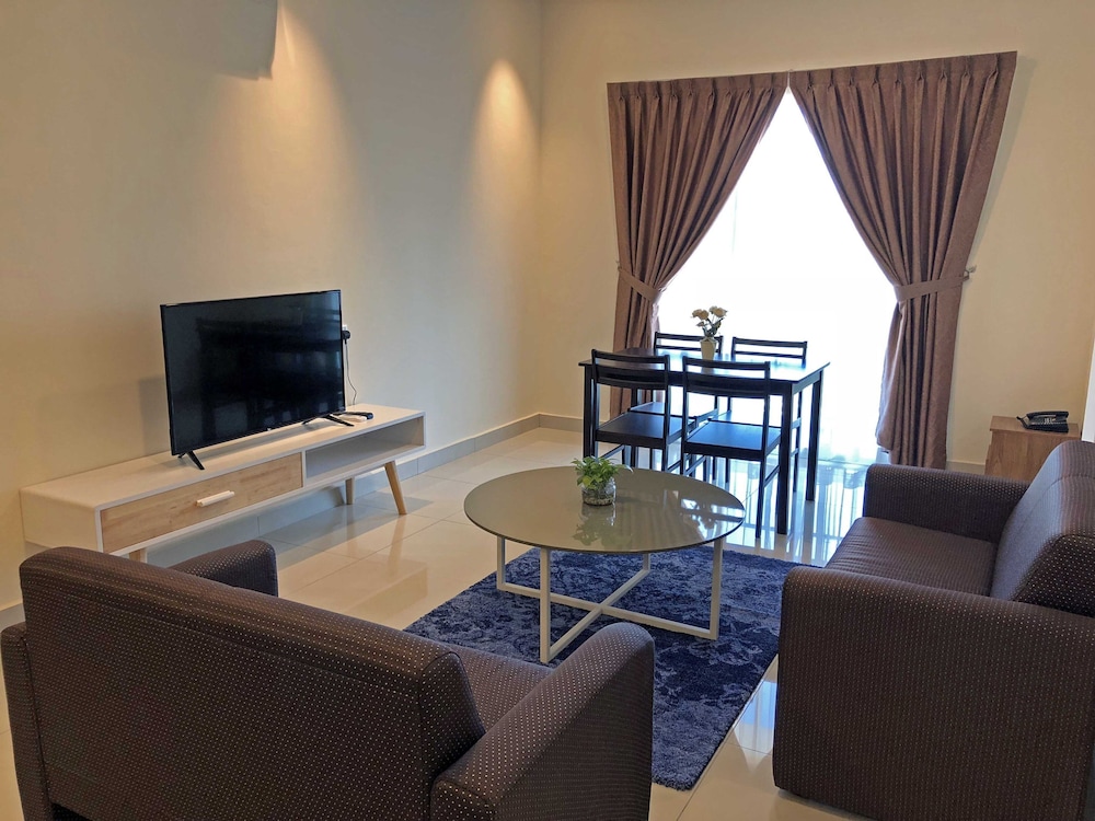 Aman Hills Hotel 27/40
