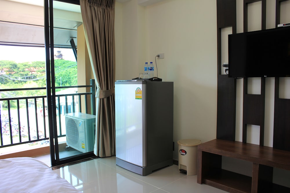 B&Y Residence 16/24