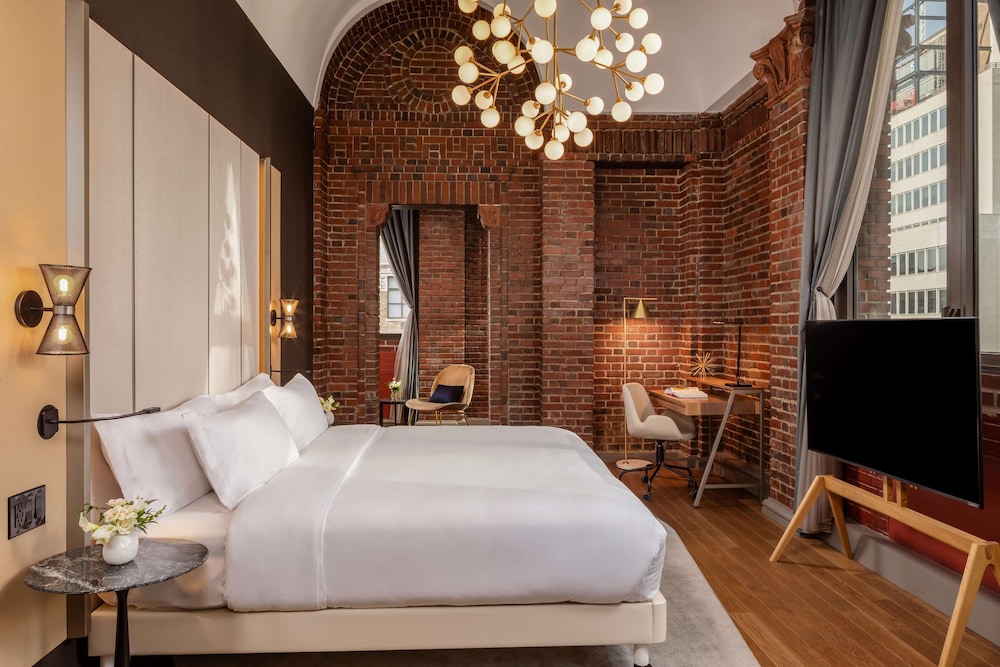 PARK, JUNIOR SUITE, PENTHOUSE, KING BED, TERRACE