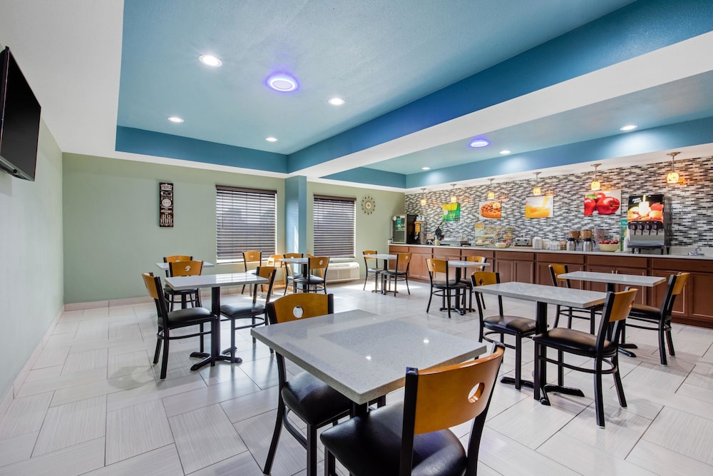 Quality Inn Cadiz, KY 34/40