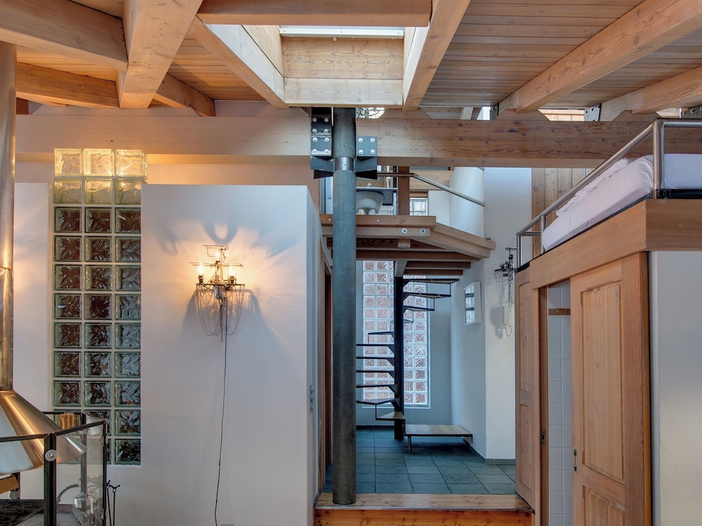 Backstage Hotel Serviced Apartments 42/53