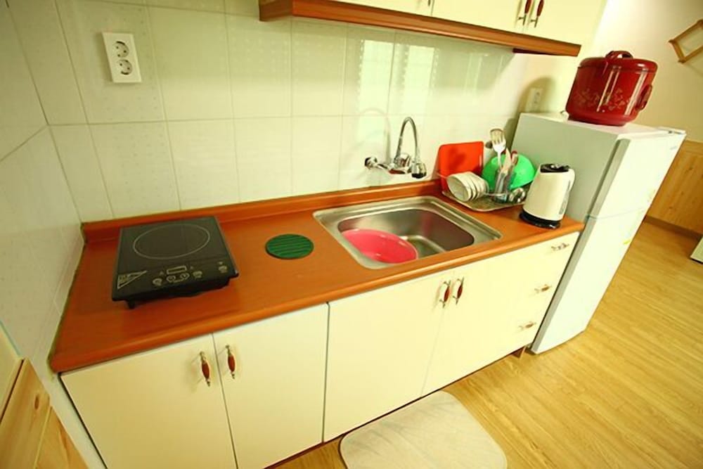 Pocheon Bluesky Pension 50/50