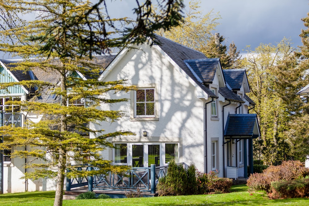 Duchally Hotel and Country Estate 26/50