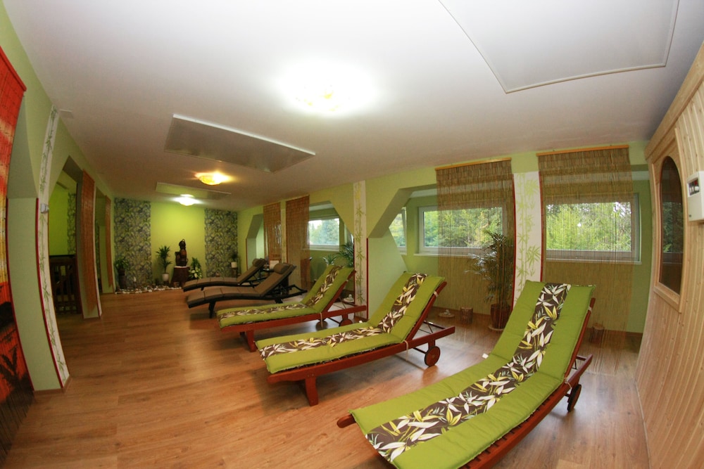 Monterai Resort 37/63