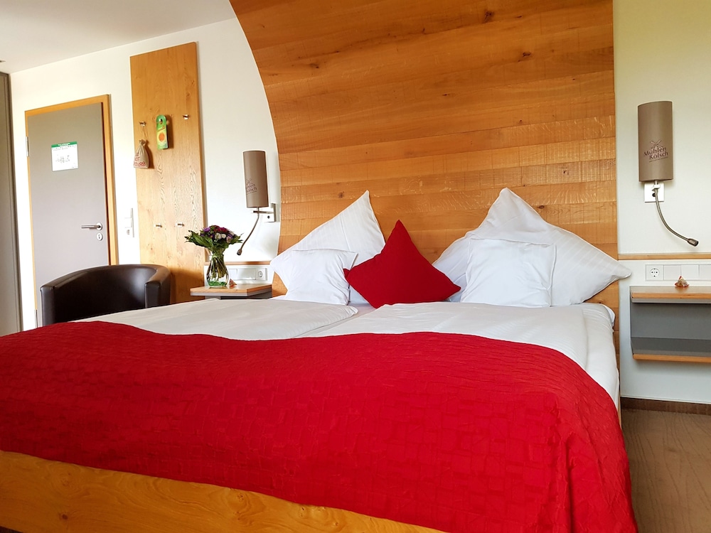SUPERIOR, DOUBLE BED