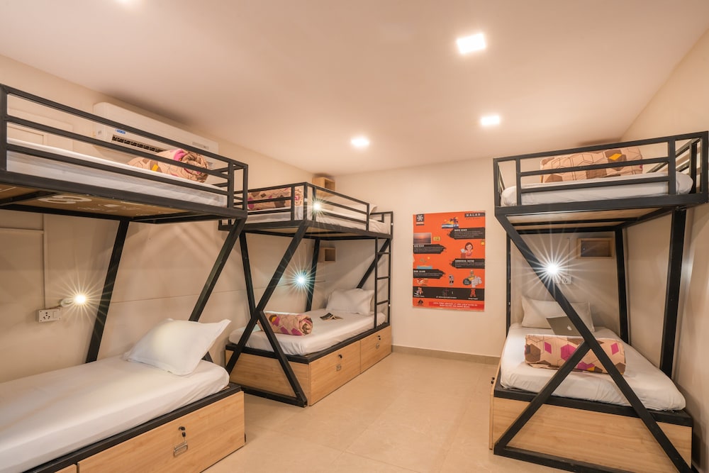 Zostel Mumbai 19/50
