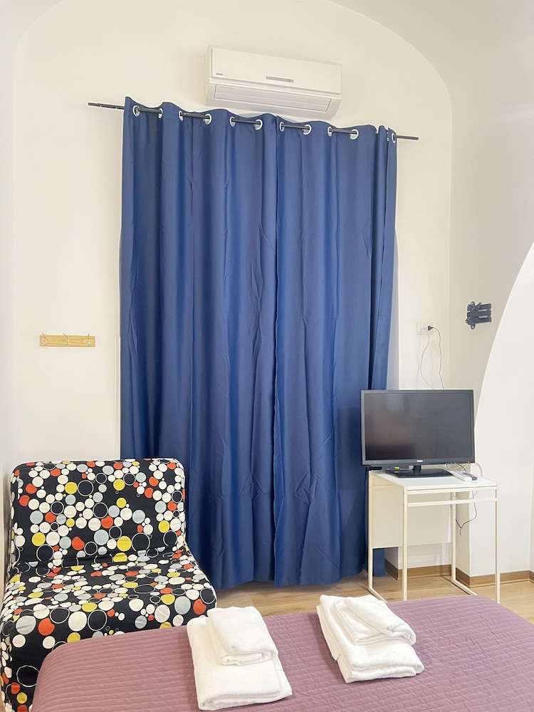 Meltin' Rome Guesthouse 28/40