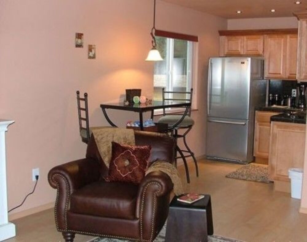 Alaska Adventure Unlimited Chalets 22/42