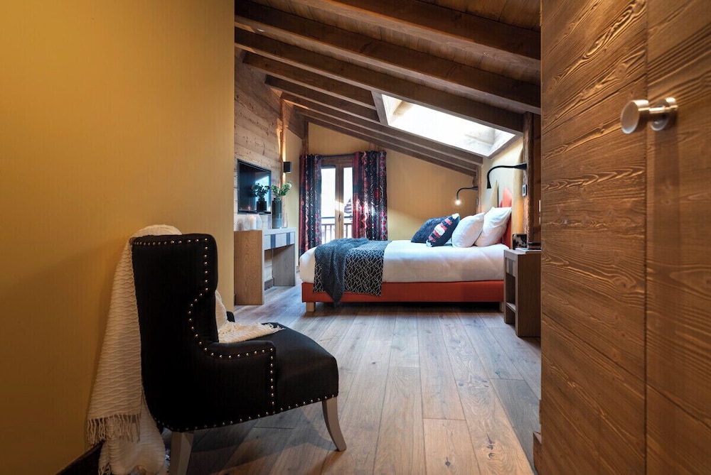 Hotel Alexane 5/50