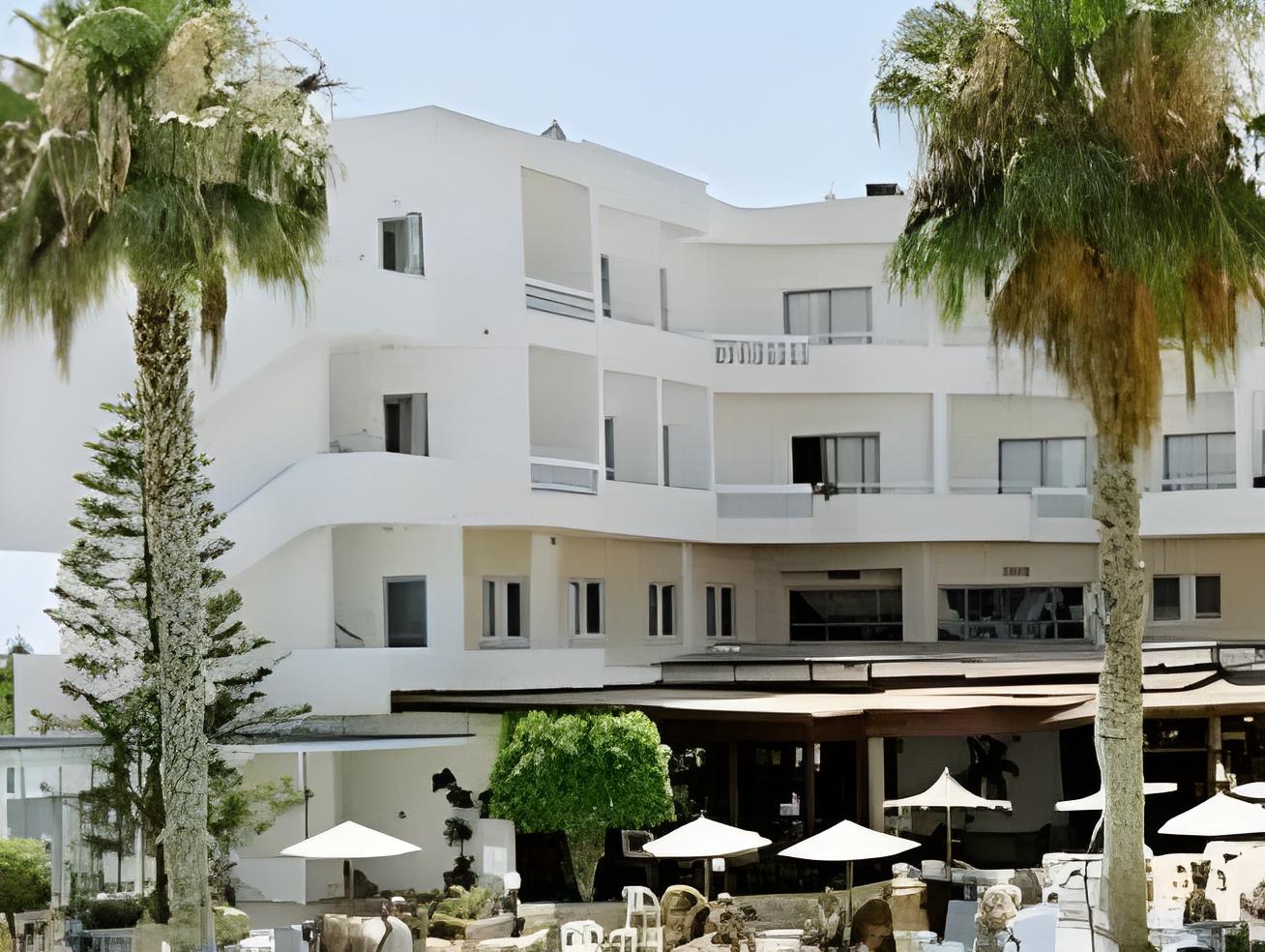Mayfair Hotel in PAPHOS