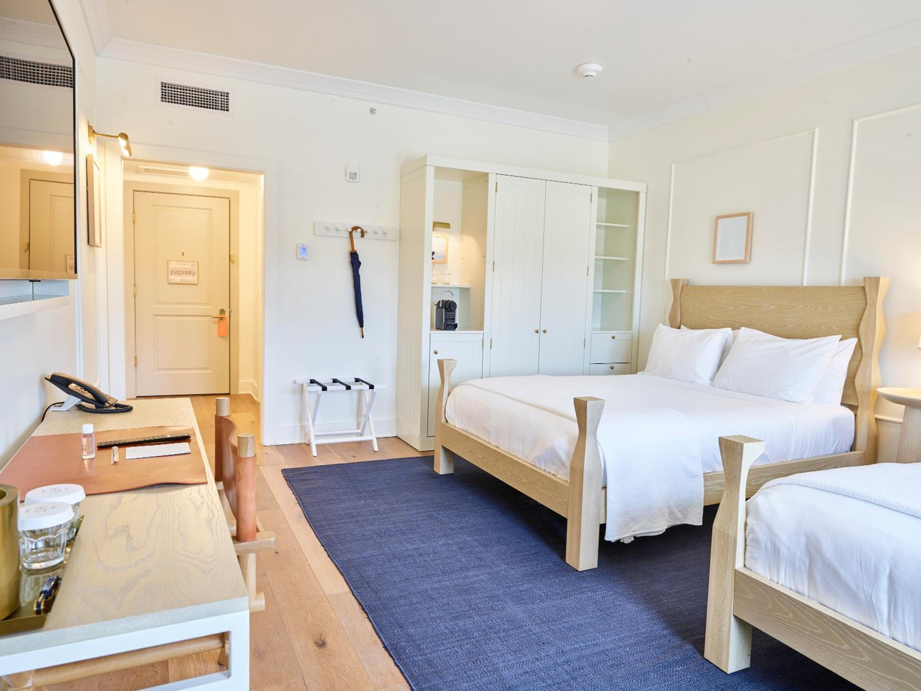 Room, 2 Queen Beds, Lake View, The Lake House on Canandaigua 2/5