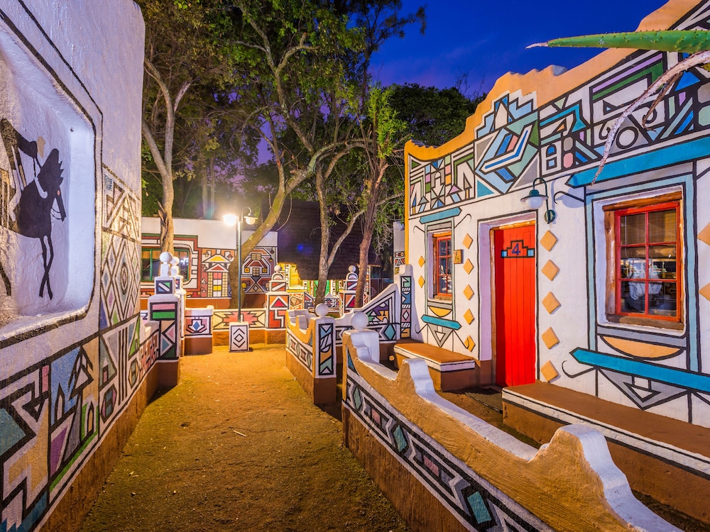 aha Lesedi Cultural Village 3/50