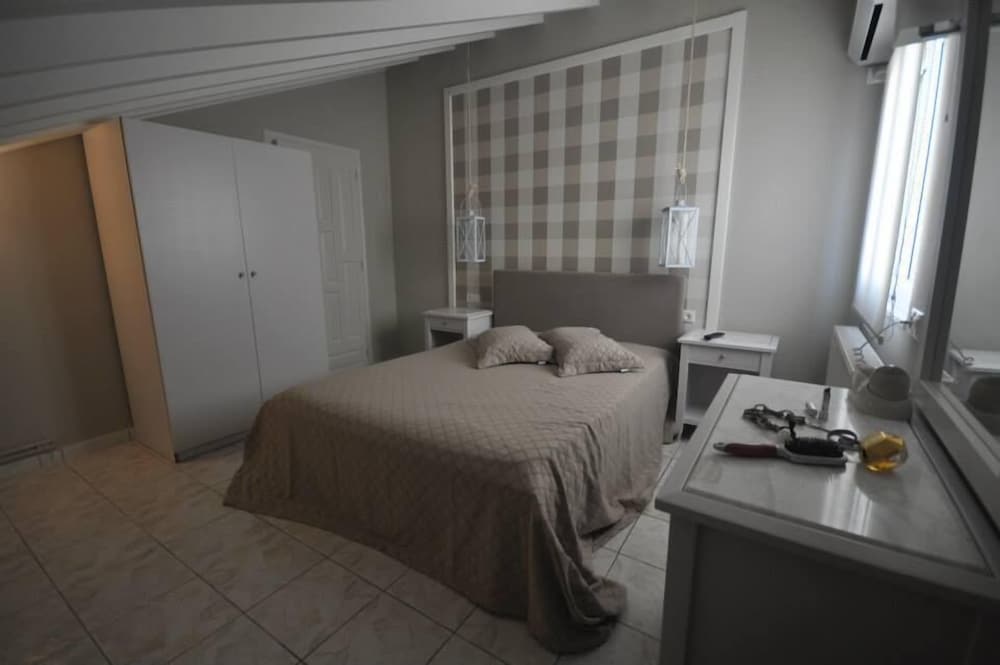 SUPERIOR, APARTMENT