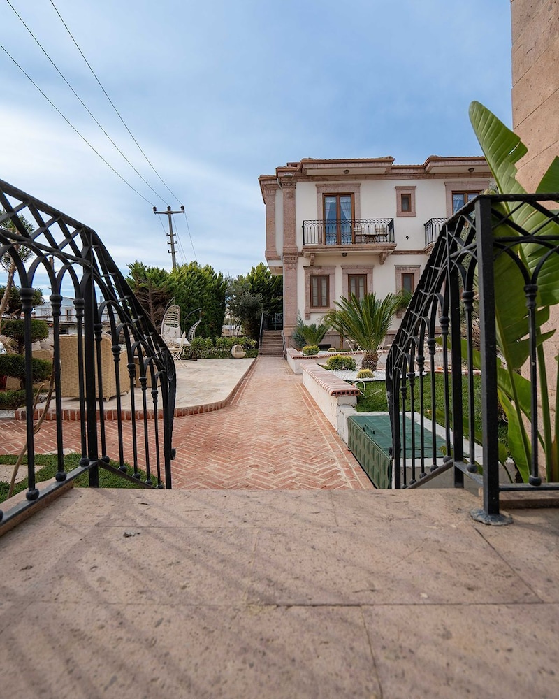 Cunda Vrodi Hotel 38/50