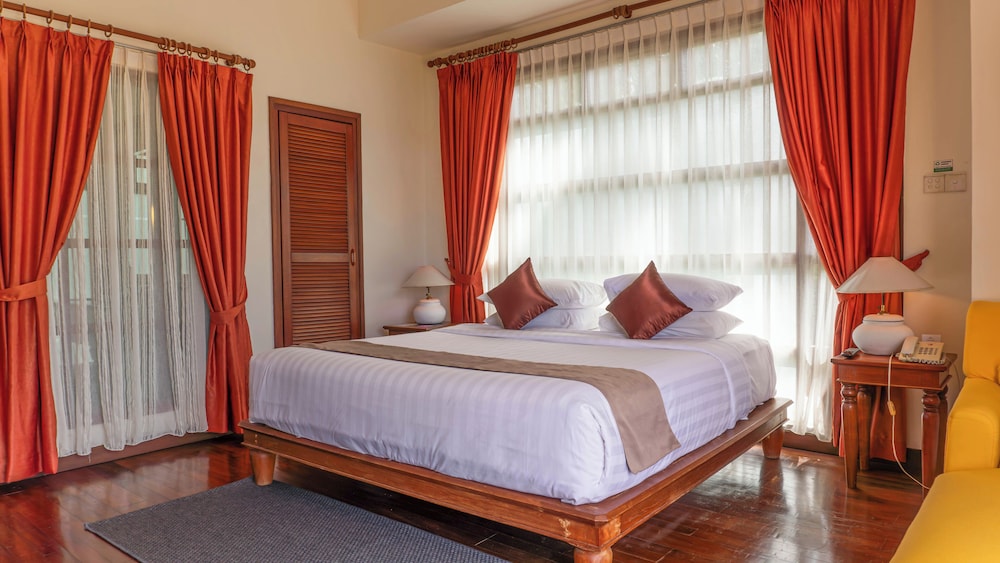 Indra Maya Pool Villas 23/72