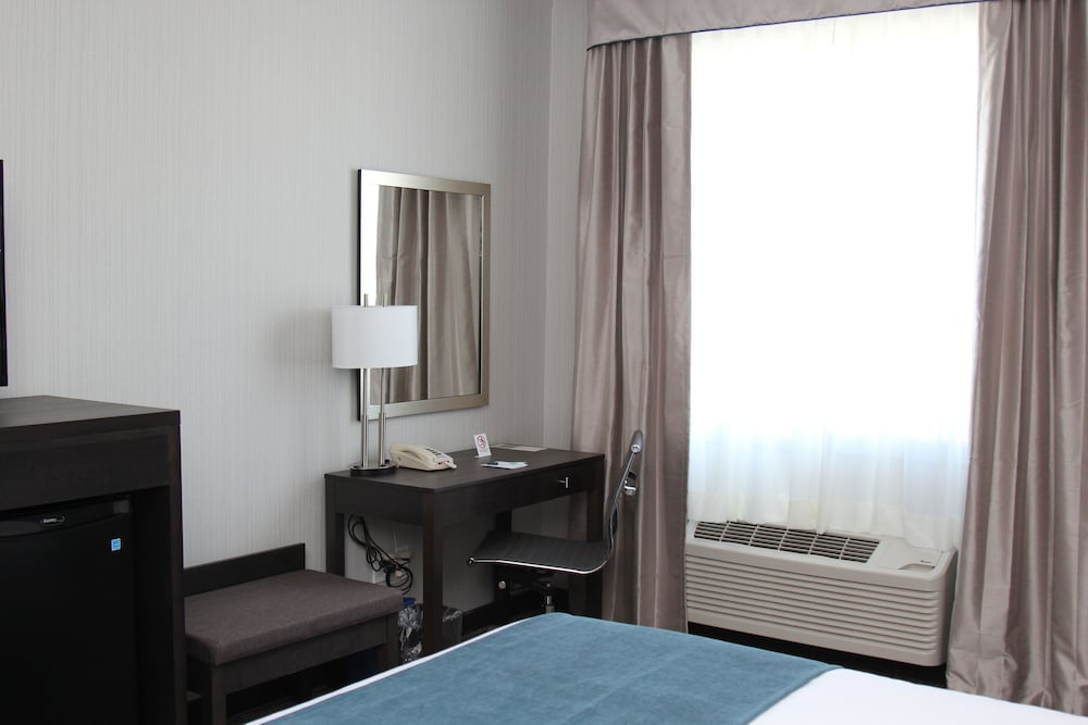 Best Western Plus Airdrie Gateway 32/50