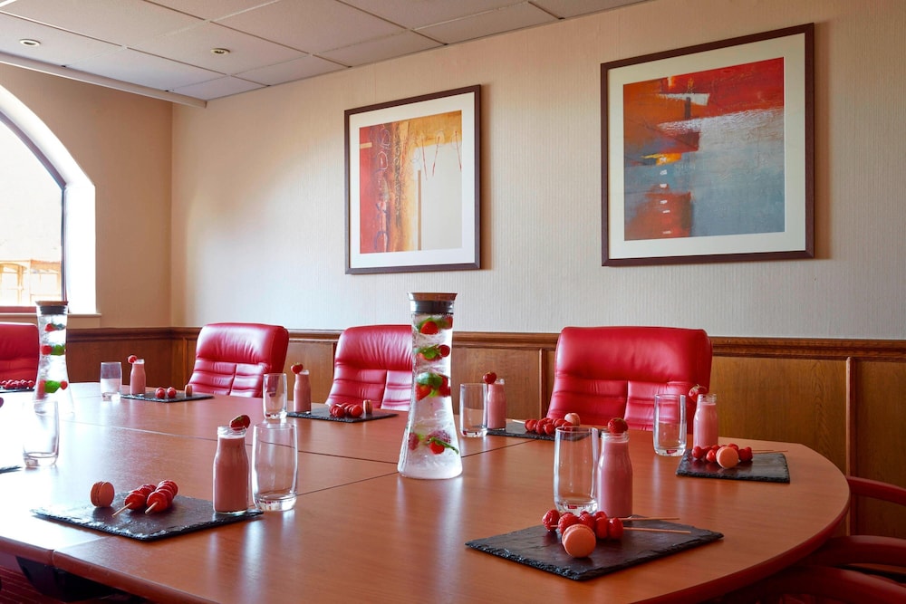 Delta Hotels by Marriott Swansea 13/21