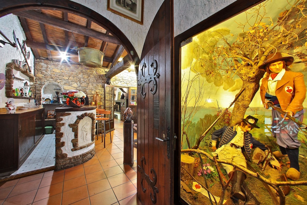HOTEL LA CHAUMIERE 25/56