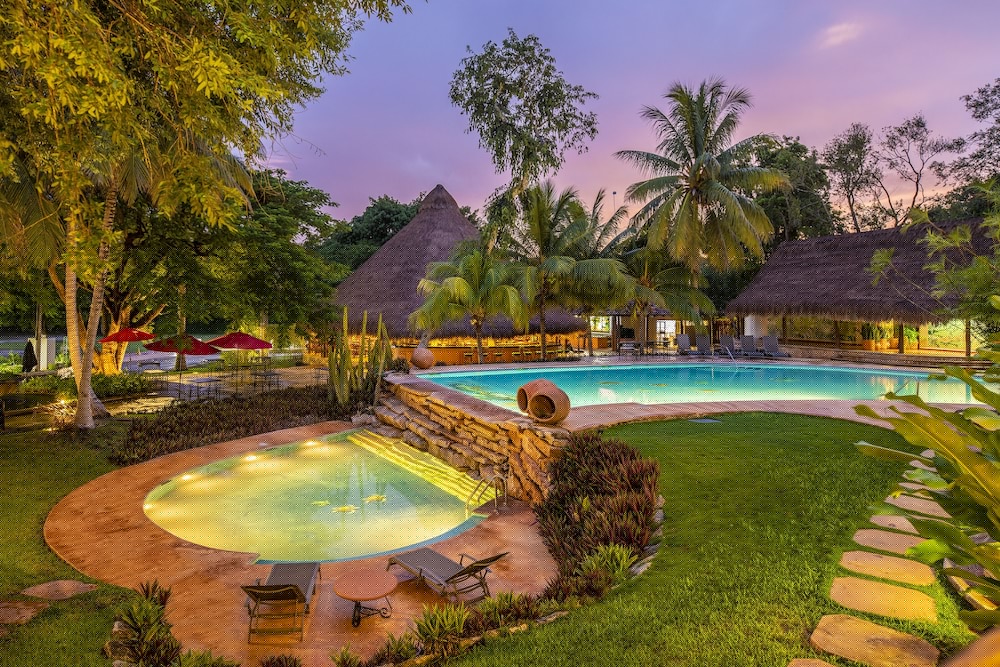 The Lodge At Uxmal 48/50