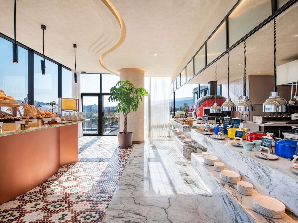 Swissotel Tbilisi 99/102