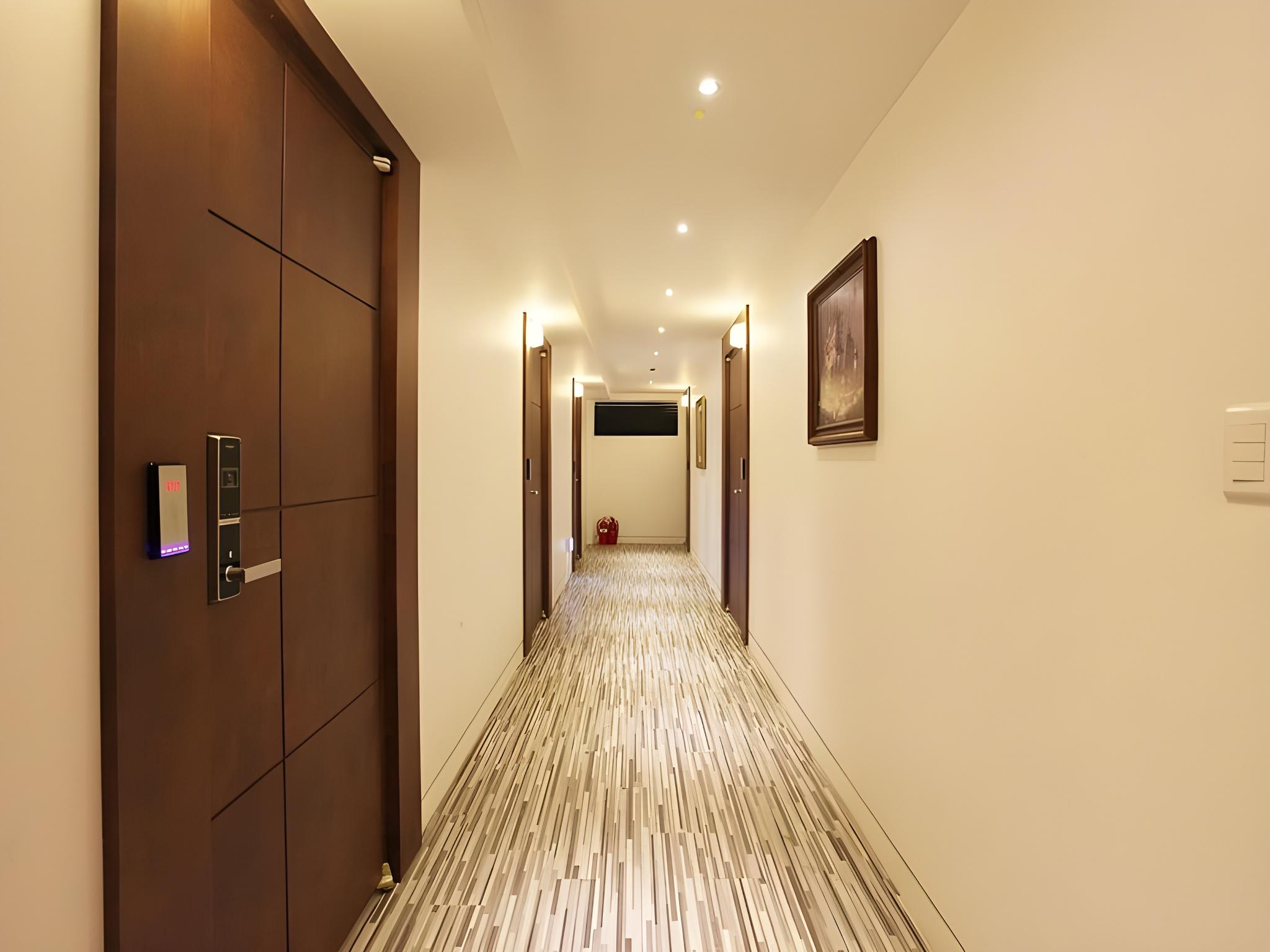 Yaja Hotel Chunho 68/77