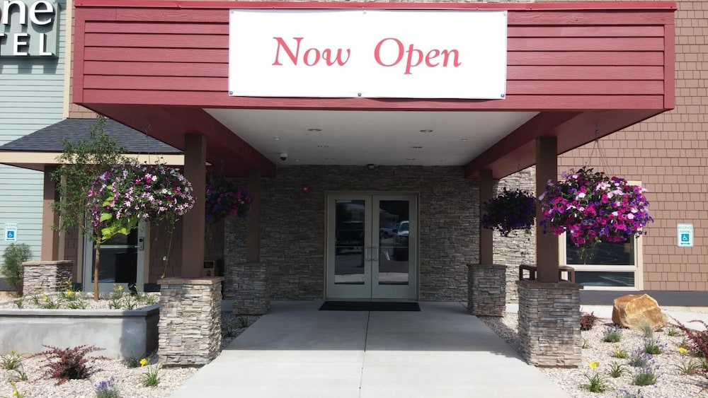 Ledgestone Hotel Vernal 7/63