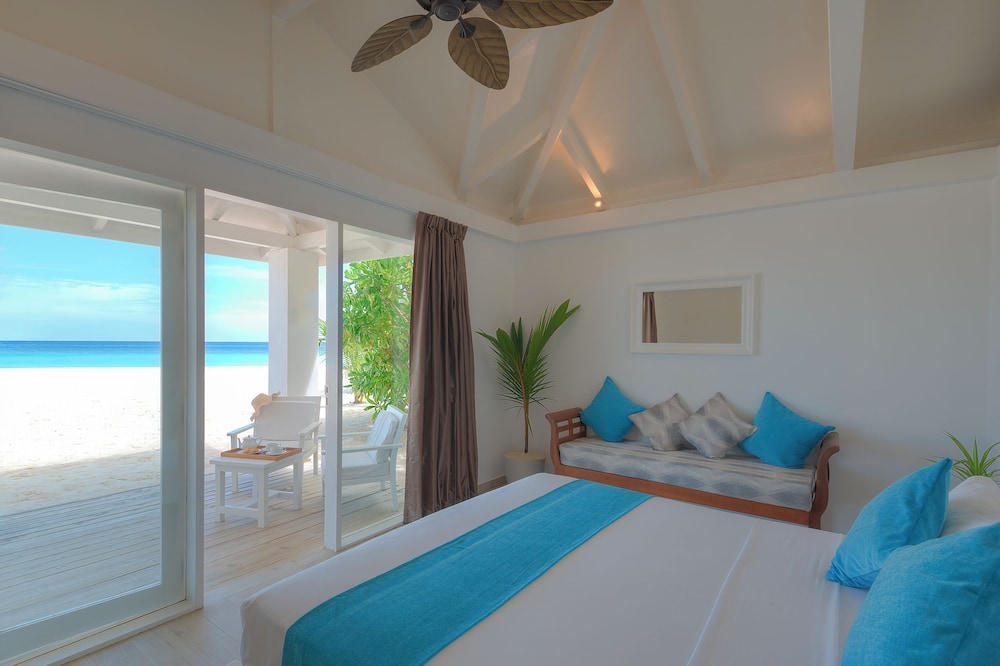 Sandies Bathala Maldives 11/71
