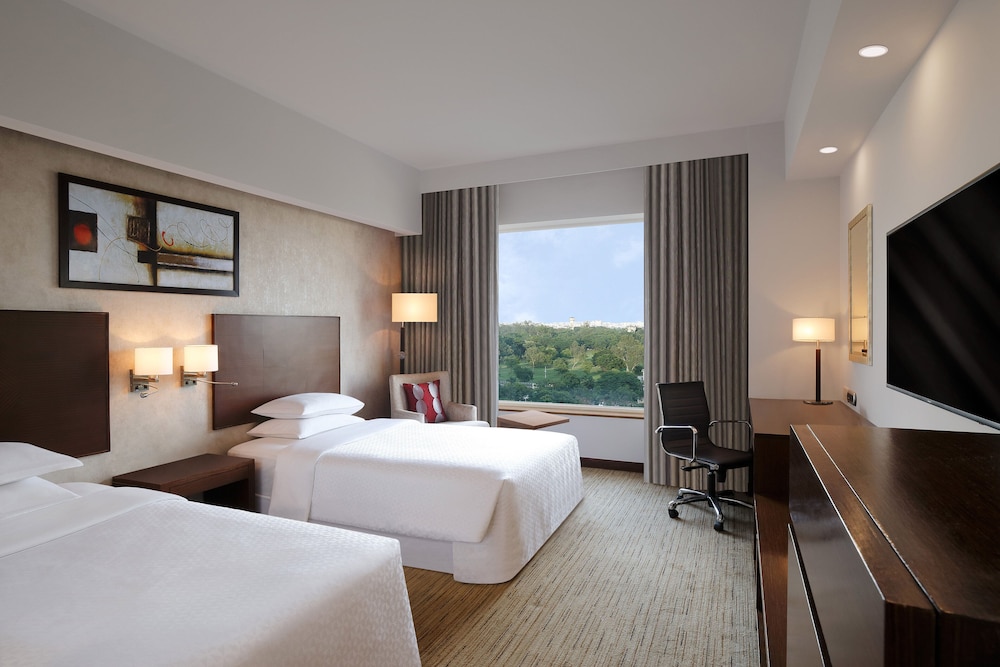 Four Points by Sheraton Hotel and Serviced Apartments Pune 6/47