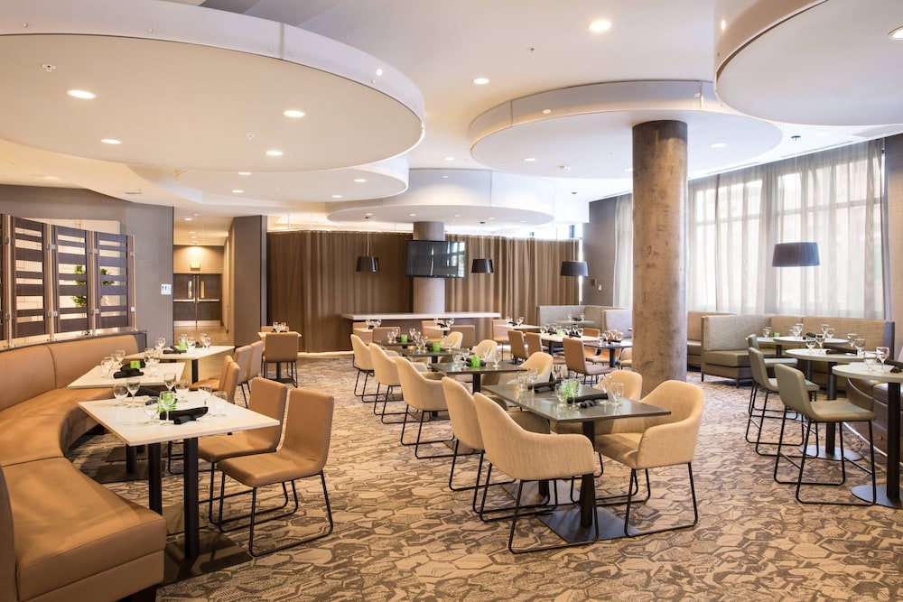 Courtyard by Marriott Seattle Bellevue/Downtown 30/38