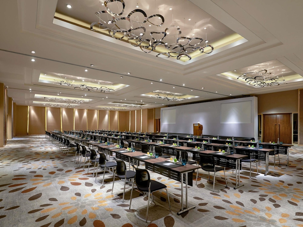 Pullman Jakarta Indonesia Hotel 43/50