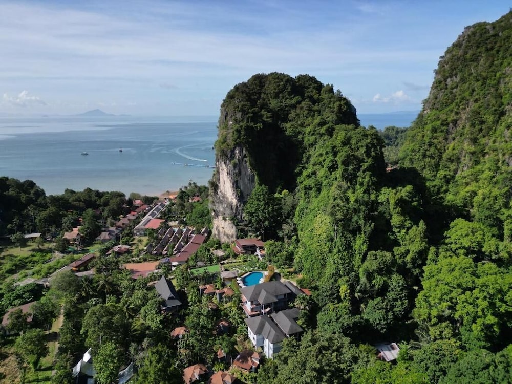Railay Phutawan Resort 45/50