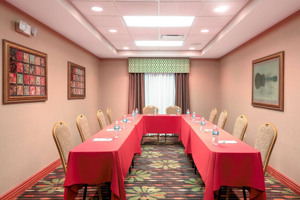 Hampton Inn Bellevue Nebraska 39/41