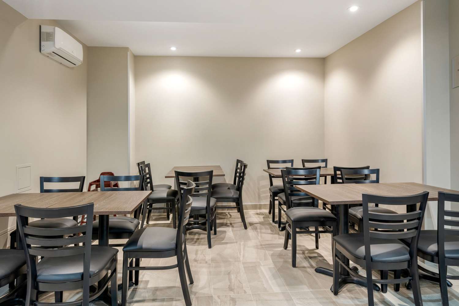Quality Inn Centre-Ville 30/43