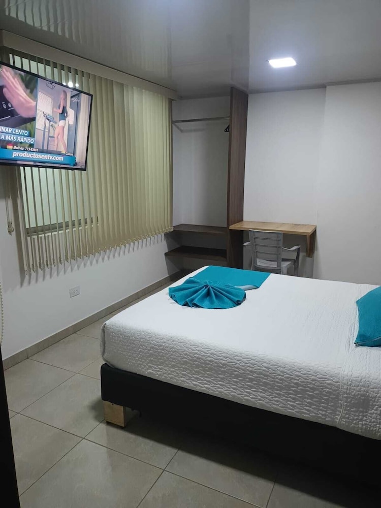 Hotel Monarka 12/25