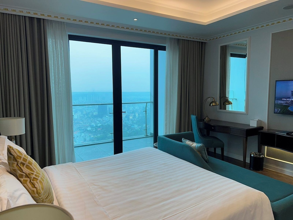 Flc Ha Long Bay Golf Club And Luxury Resort 11/67