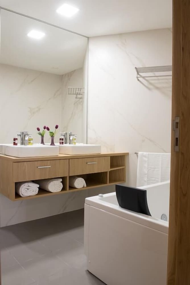 Porto Coliseum Hotel 47/49