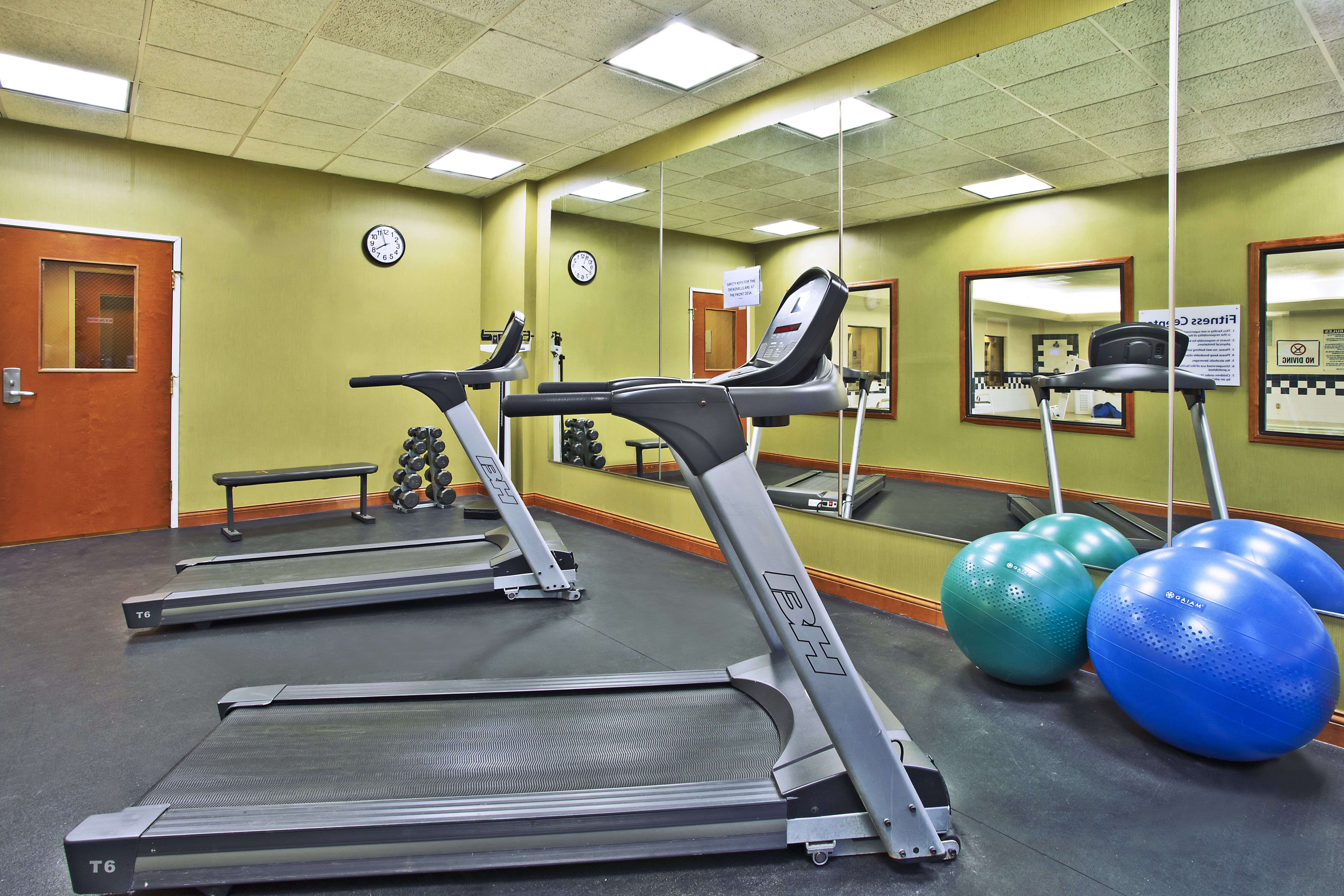 Holiday Inn Express Hotel & Suites Anderson 42/78