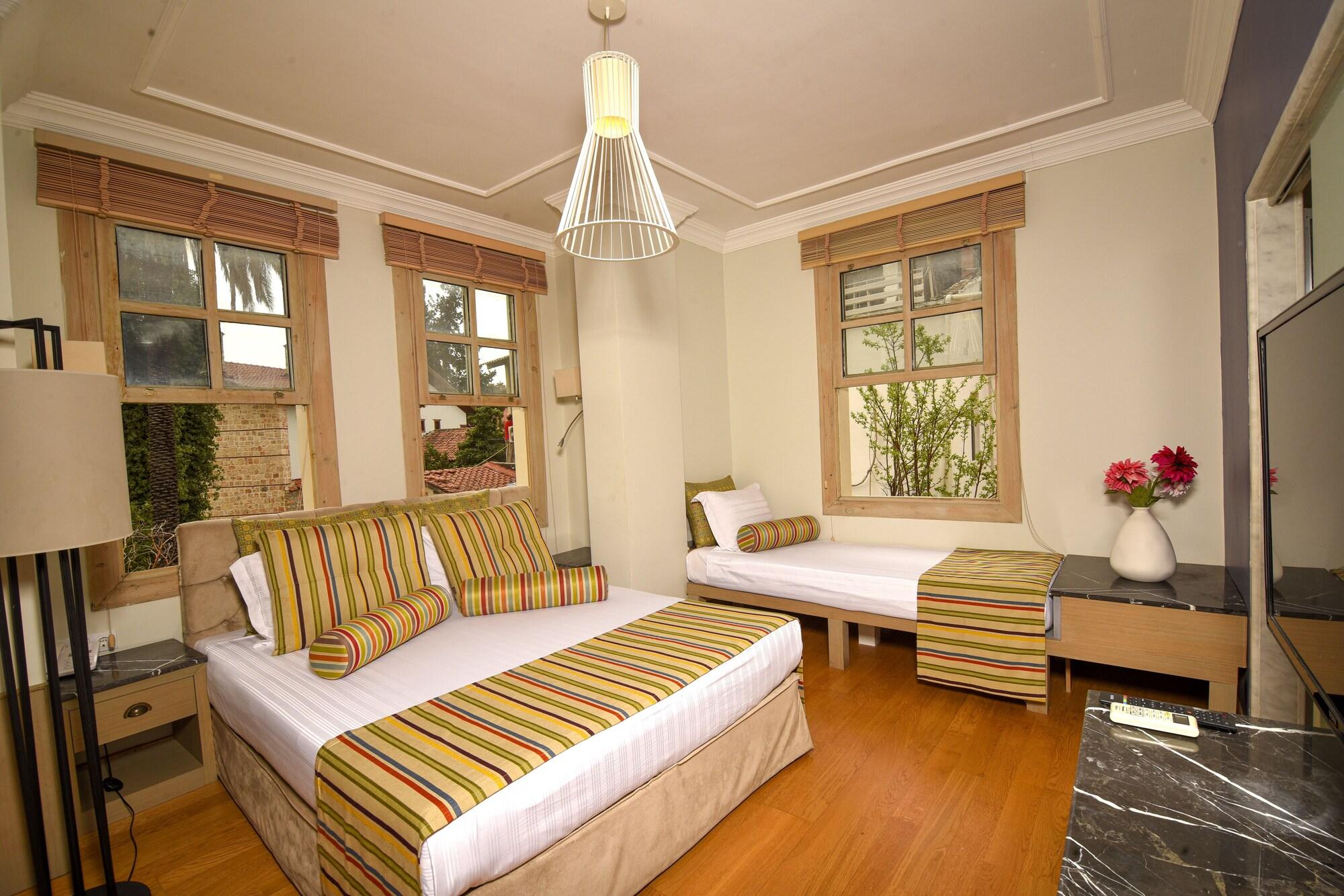 Fiore Garden Suites 14/50