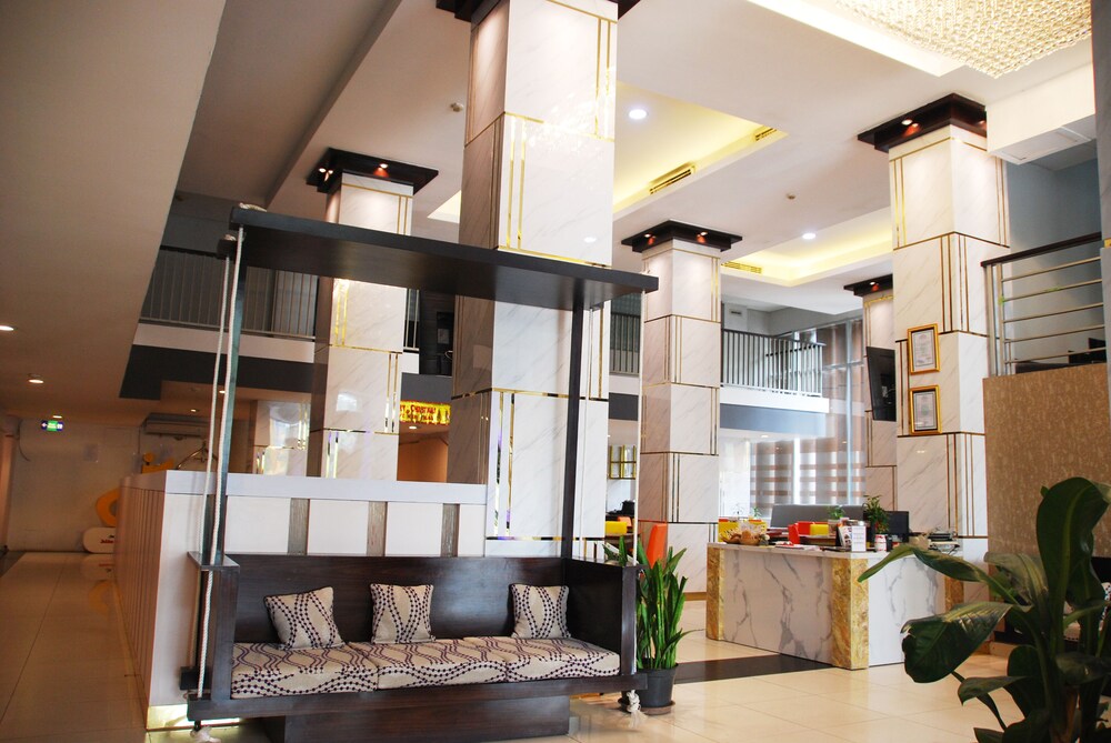 ROYAL JELITA HOTEL 27/45