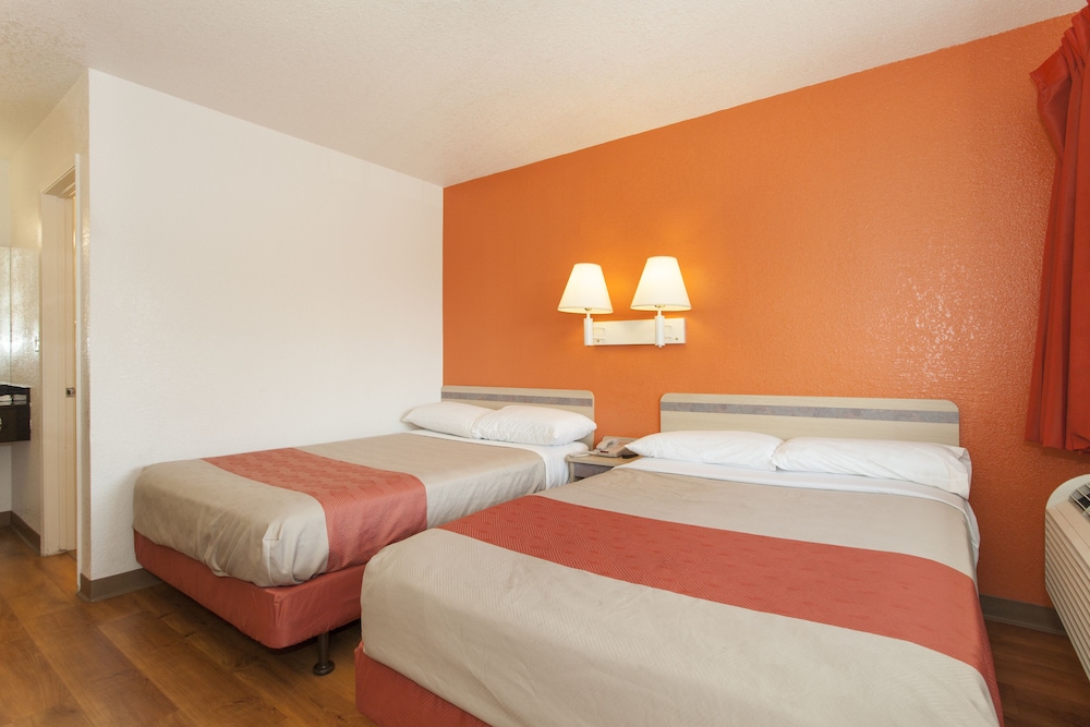 Motel6 Belmont, CA San Francisco Redwood City 26/61