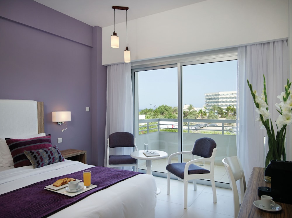 Atlantica Sea Breeze - Adults Only 12/50