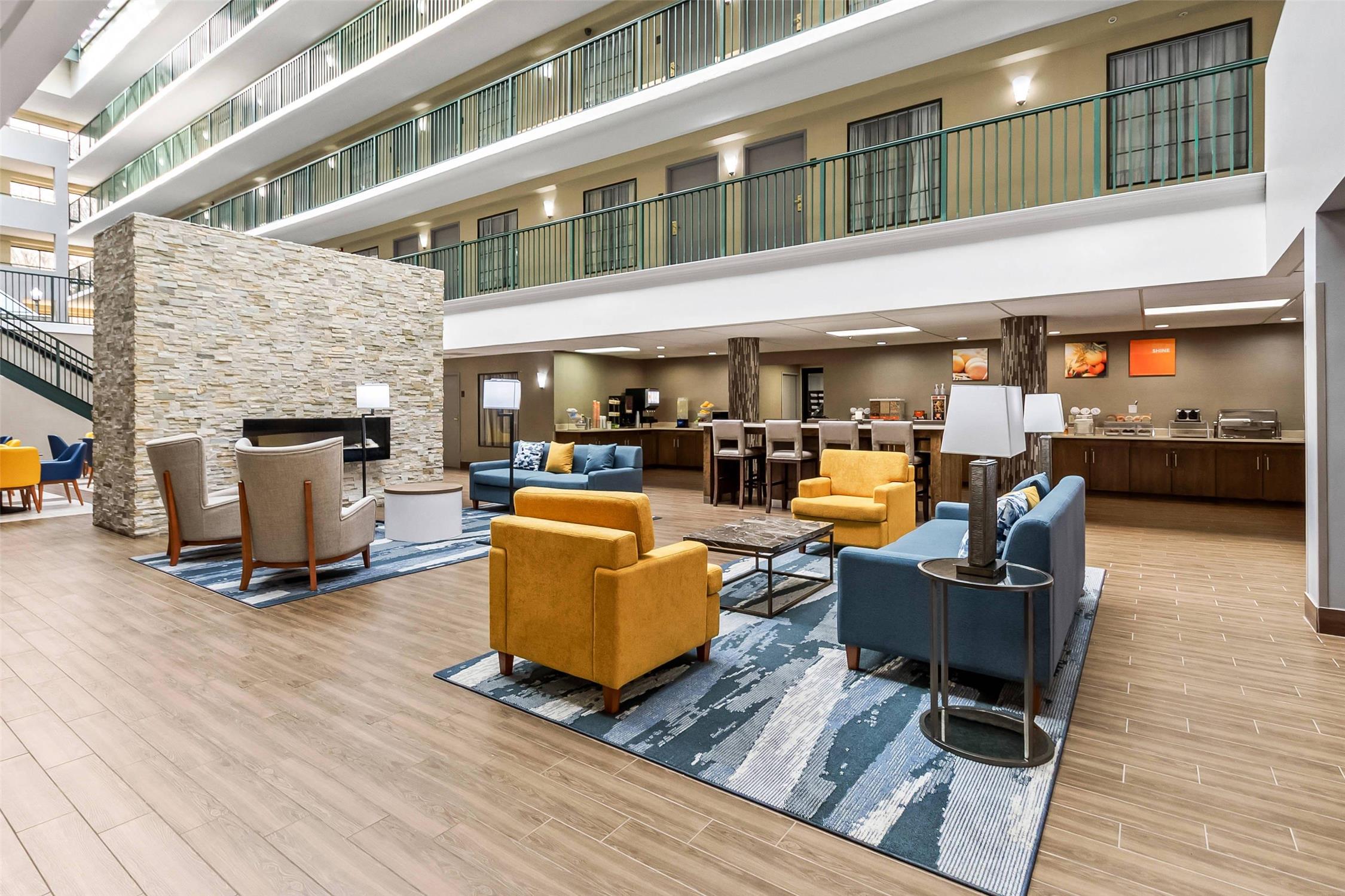 Comfort Suites Near Potomac Mills 21/50