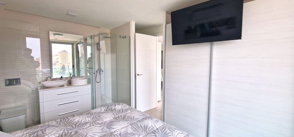 Apartamentos Oasis De La Cala 4/45