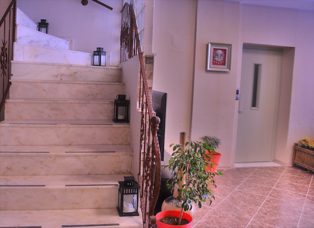 GUMULDUR MAVI DENIZ HOTEL 8/50
