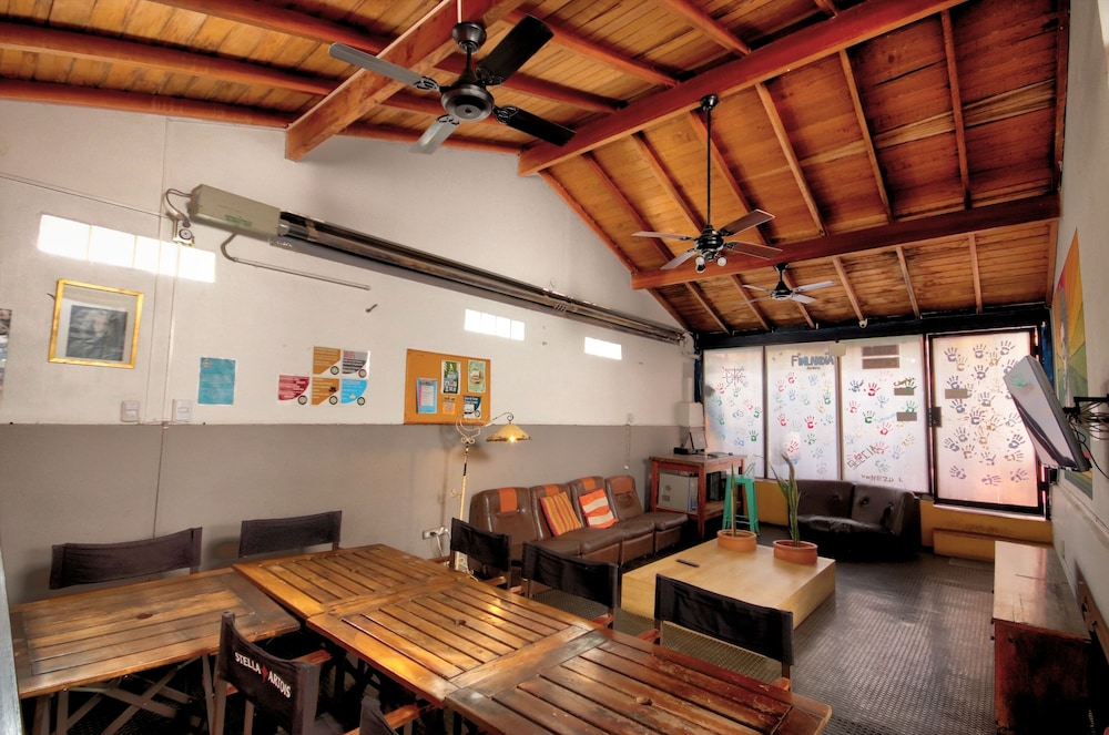 Play Hostel Soho 33/50