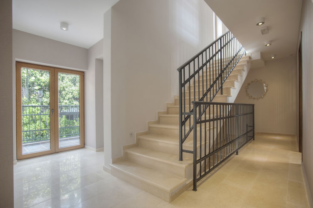 HOTEL TWELVE by Aycon photo5