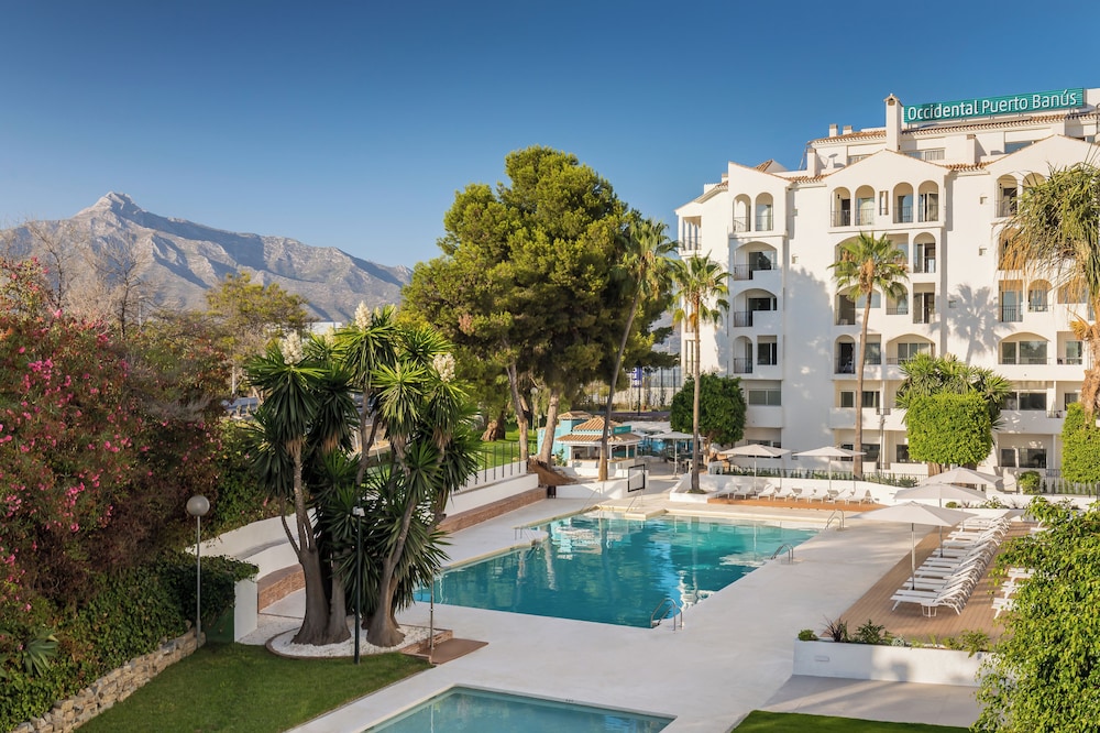 Occidental Puerto Banus 74/75