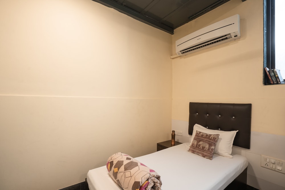 Zostel Mumbai 13/50
