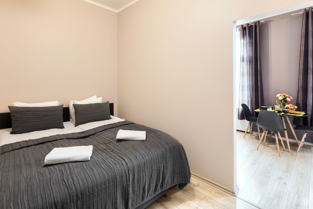 1 BEDROOM, JUNIOR SUITE