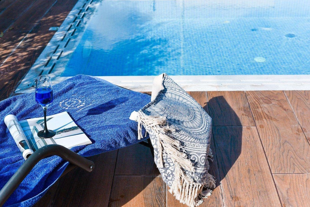 Acrotel Porto Brava Luxury Villas 36/65